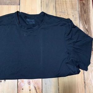 Men’s capilene base layer short sleeve size large